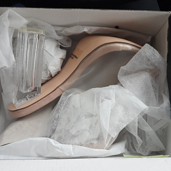 Brand new never worn Fashion Nova "Wish you the best heeled sandals" nude color - Picture 3 of 7